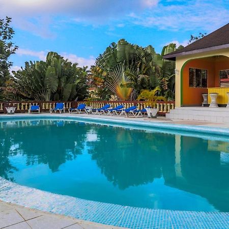 Pure Garden Resort Νεγκρίλ Εξωτερικό φωτογραφία